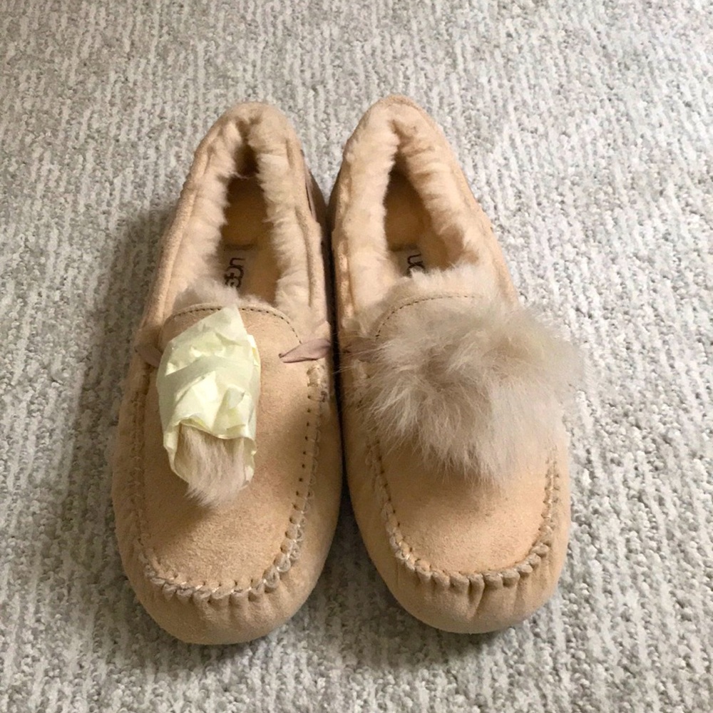 UGG Dakota Pom Pom Slippers